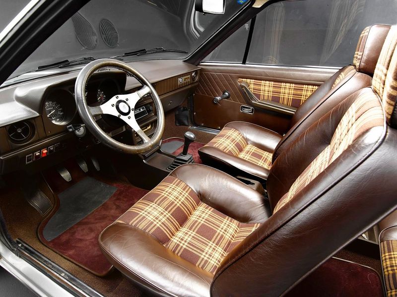 2023-0416-02-1976 Alfasud Sprint (4).jpg