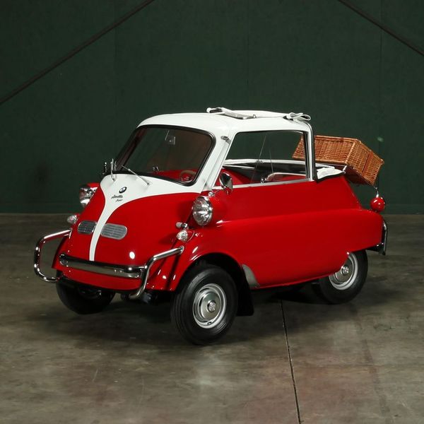 檔案:2023-0409-09-1957 BMW Isetta Cabriole.jpg